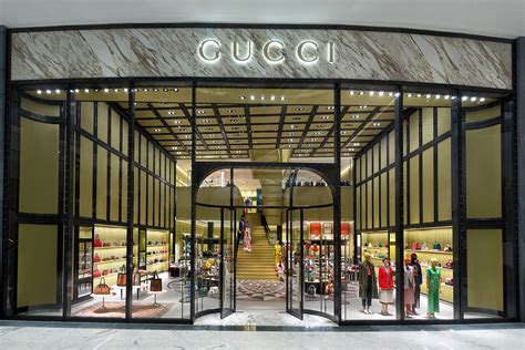 gucci store in pune